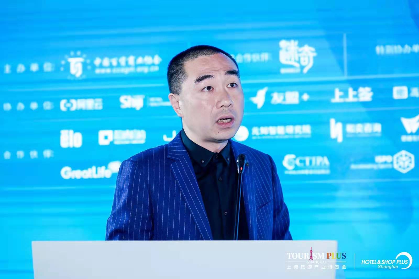 /uploads/image/2021/04/01/李海峰.jpg 李海峰.jpg